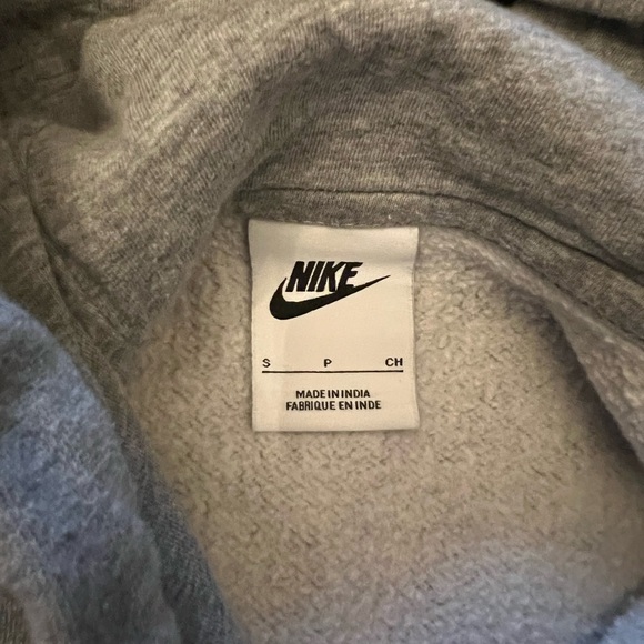 Small Women’s Nike Gray Hoodie - Picture 2 of 3